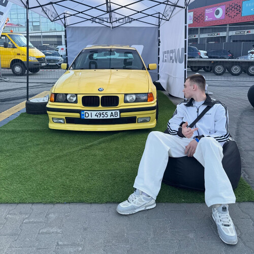 назар