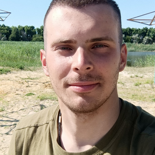 Артём