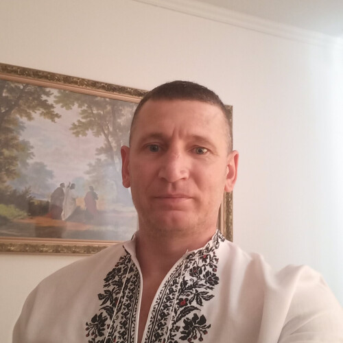 Михайло