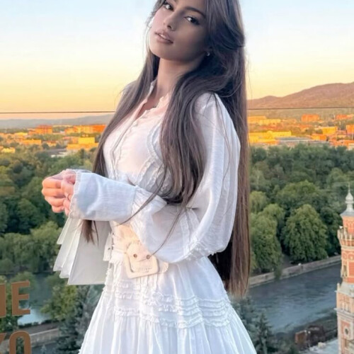 Катя