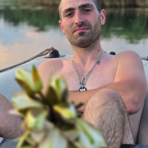 Максим