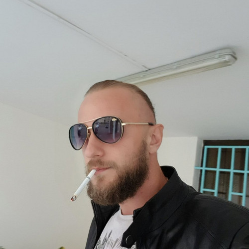 Женя