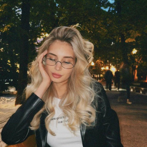 Алина