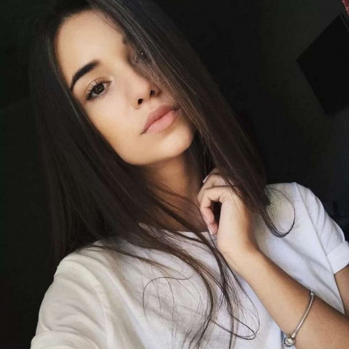 Аня