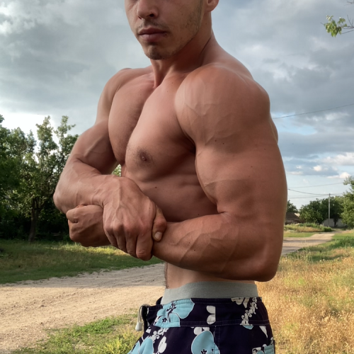 Женя