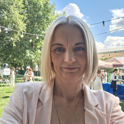 Лєна