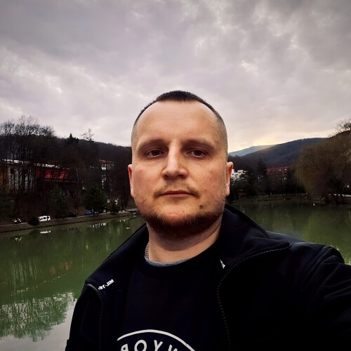 Виктор