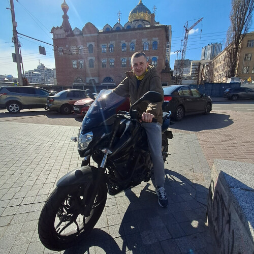 Виктор