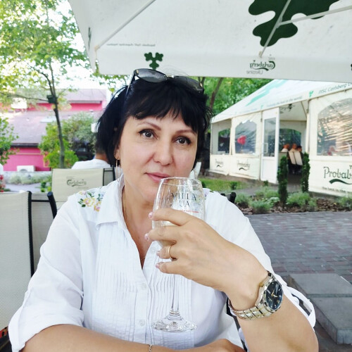 Олена