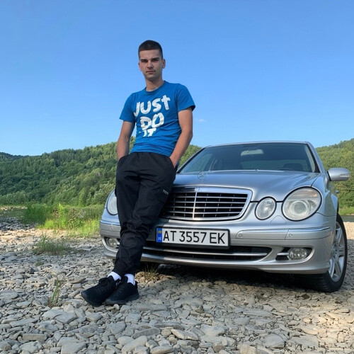 андрій
